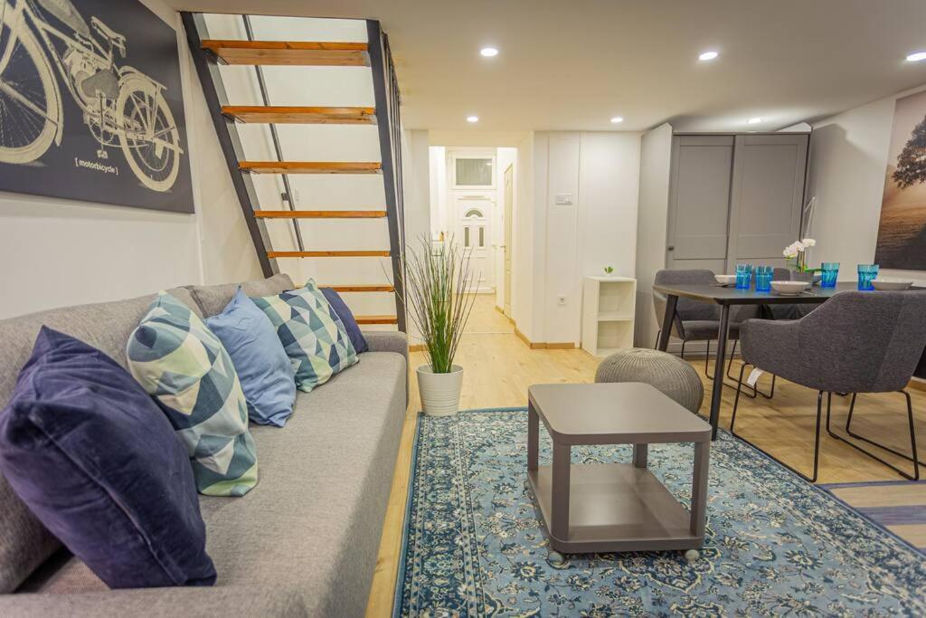 Ferienwohnung Cosy Flat In The Dob Street - Sapphire Budapest Exterior foto